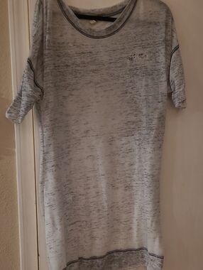 FP Intimately Women's Short Sleeve Heathered Light Gray Tunic